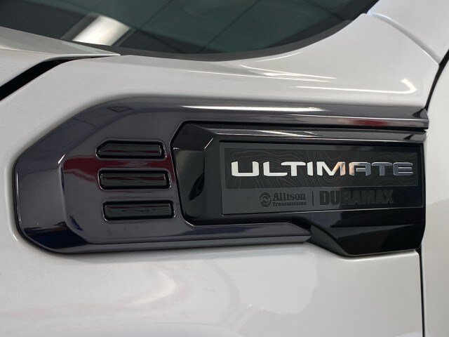 Used 2024 GMC Sierra 3500 Denali Ultimate AWD/4WD image 17