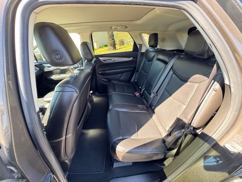 Used 2019 Cadillac XT5 Luxury image 14