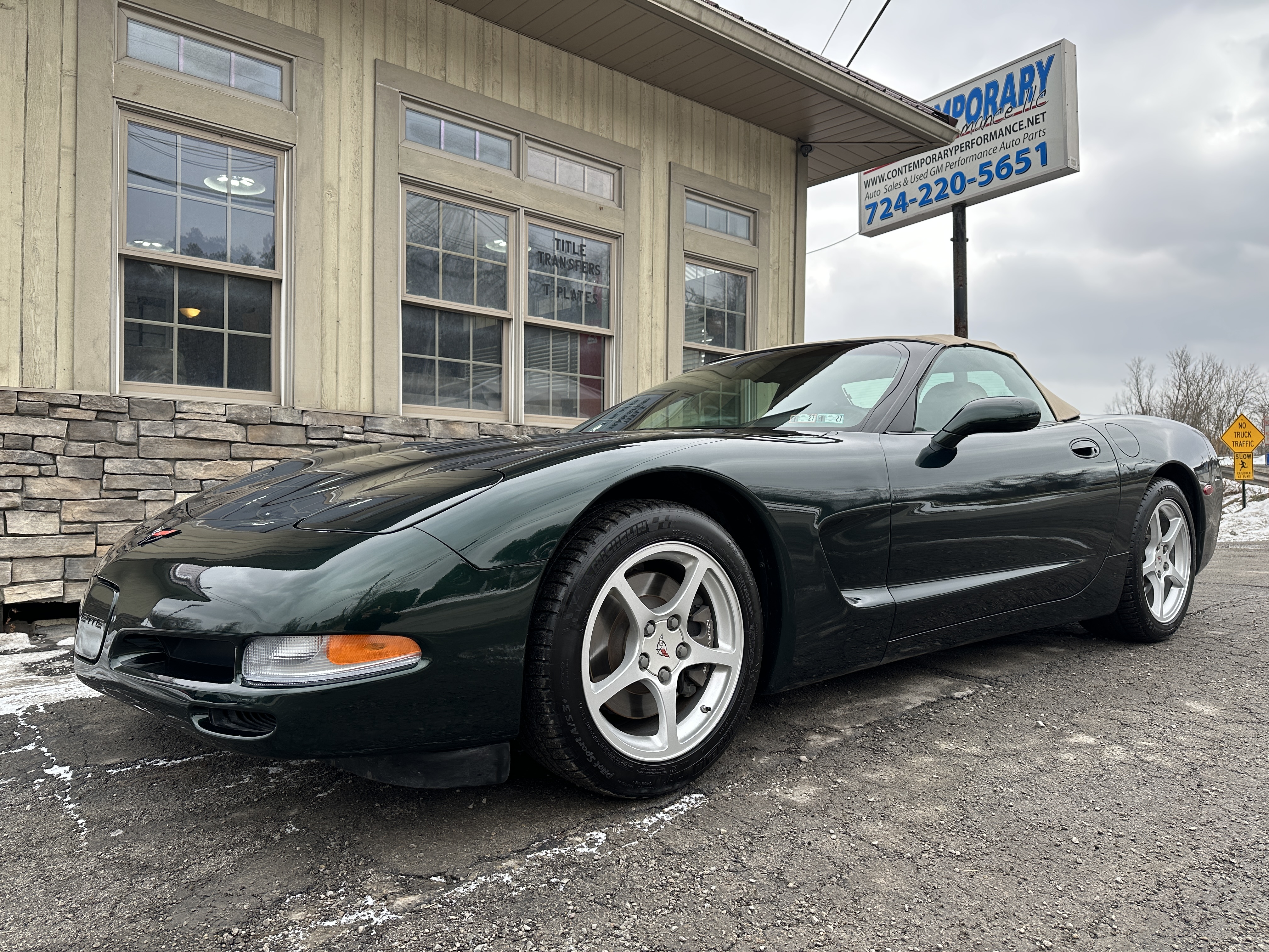 Used 2000 Chevrolet Corvette RWD image 1