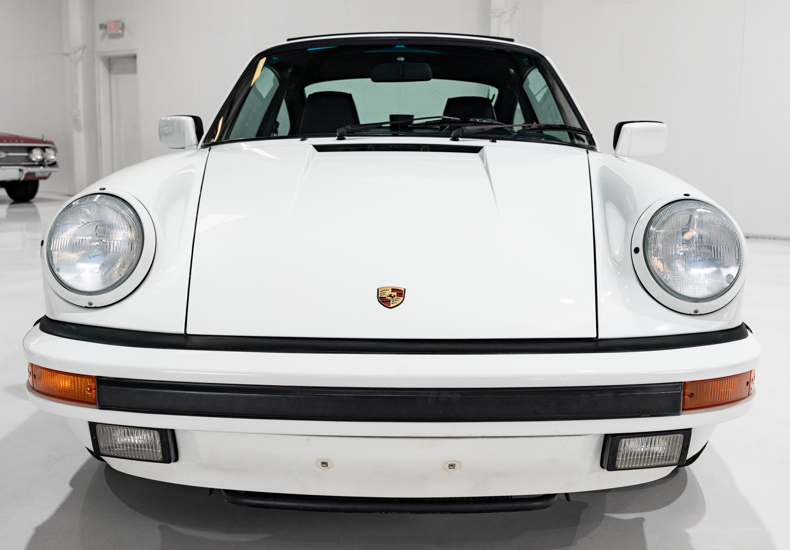 Used 1987 Porsche 911 Carrera Coupe RWD image 3