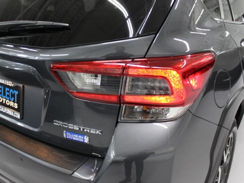 Used 2023 Subaru Crosstrek Hybrid AWD/4WD image 9