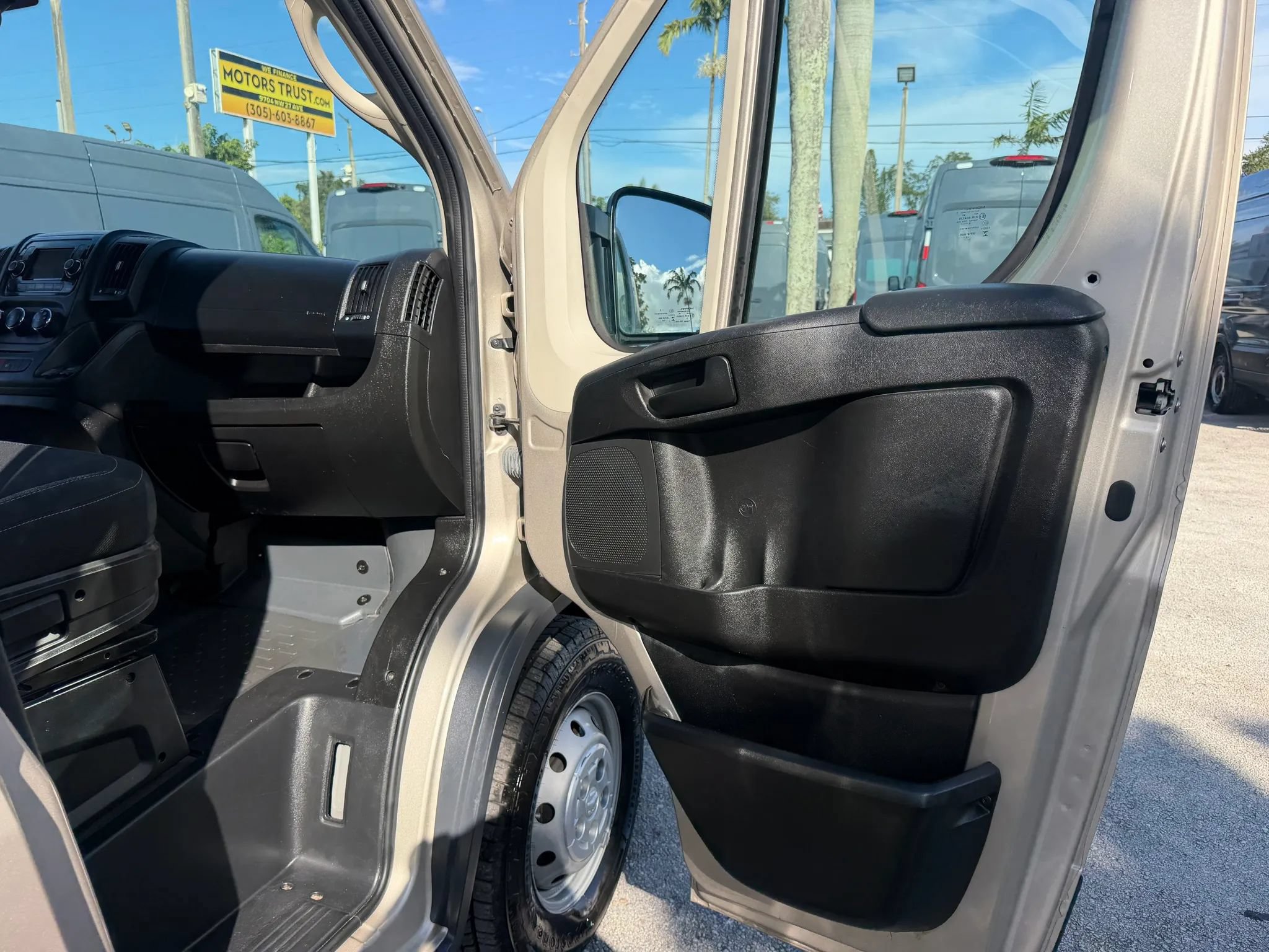 Used 2018 RAM ProMaster 1500 FWD image 17