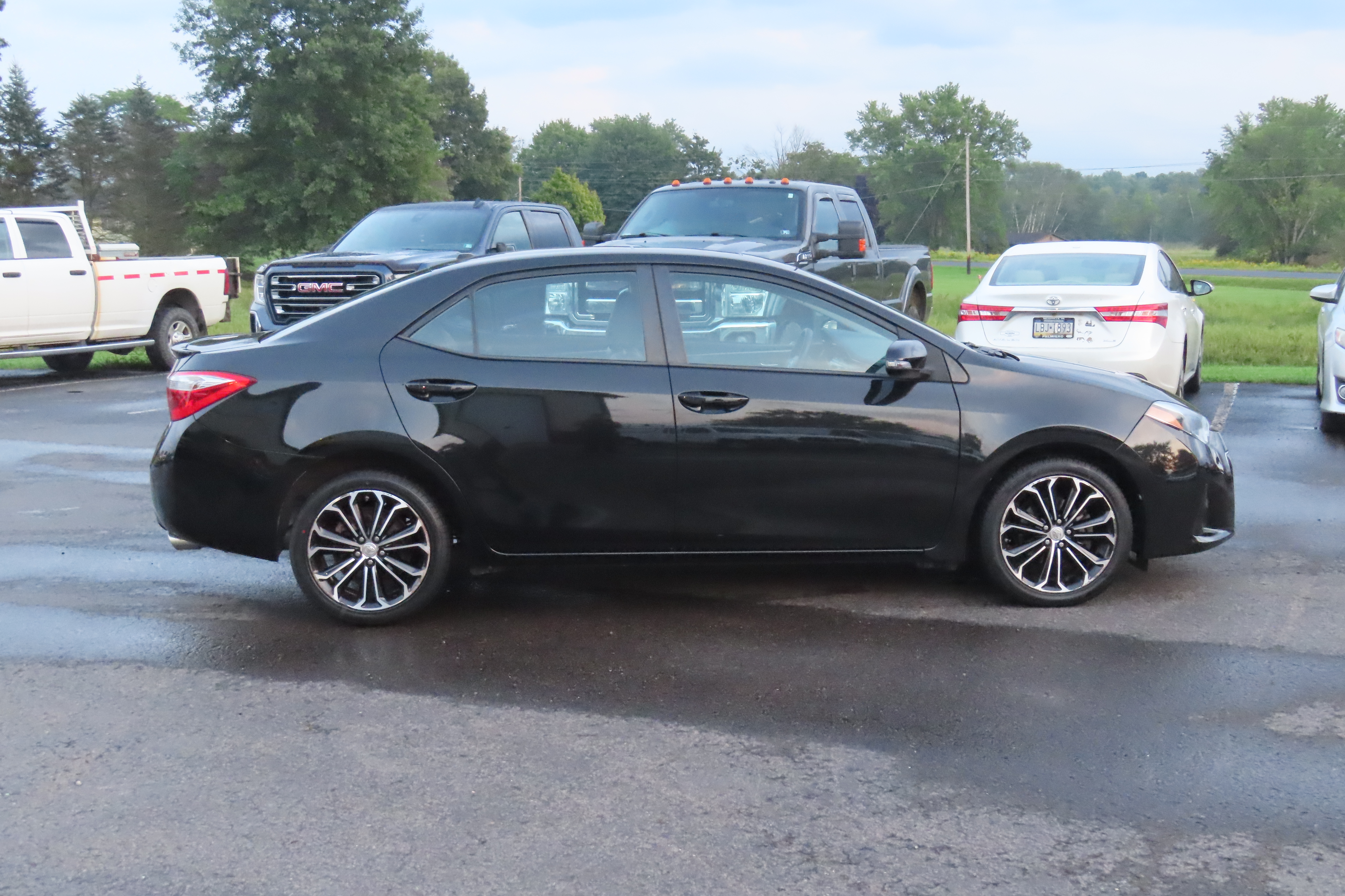 Used 2016 Toyota Corolla S Plus Sedan 4D FWD image 4