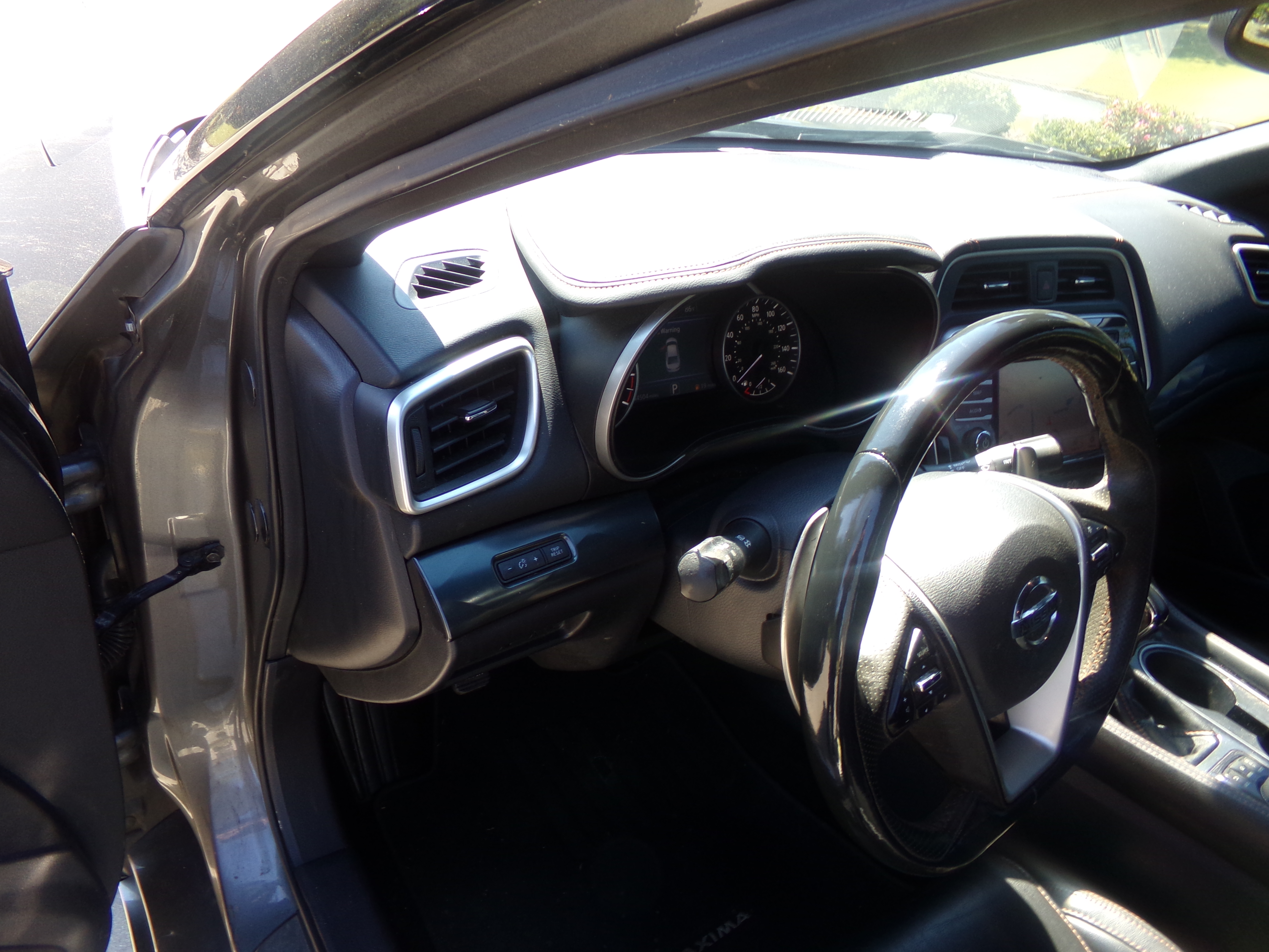 Used 2019 Nissan Maxima SR FWD image 10