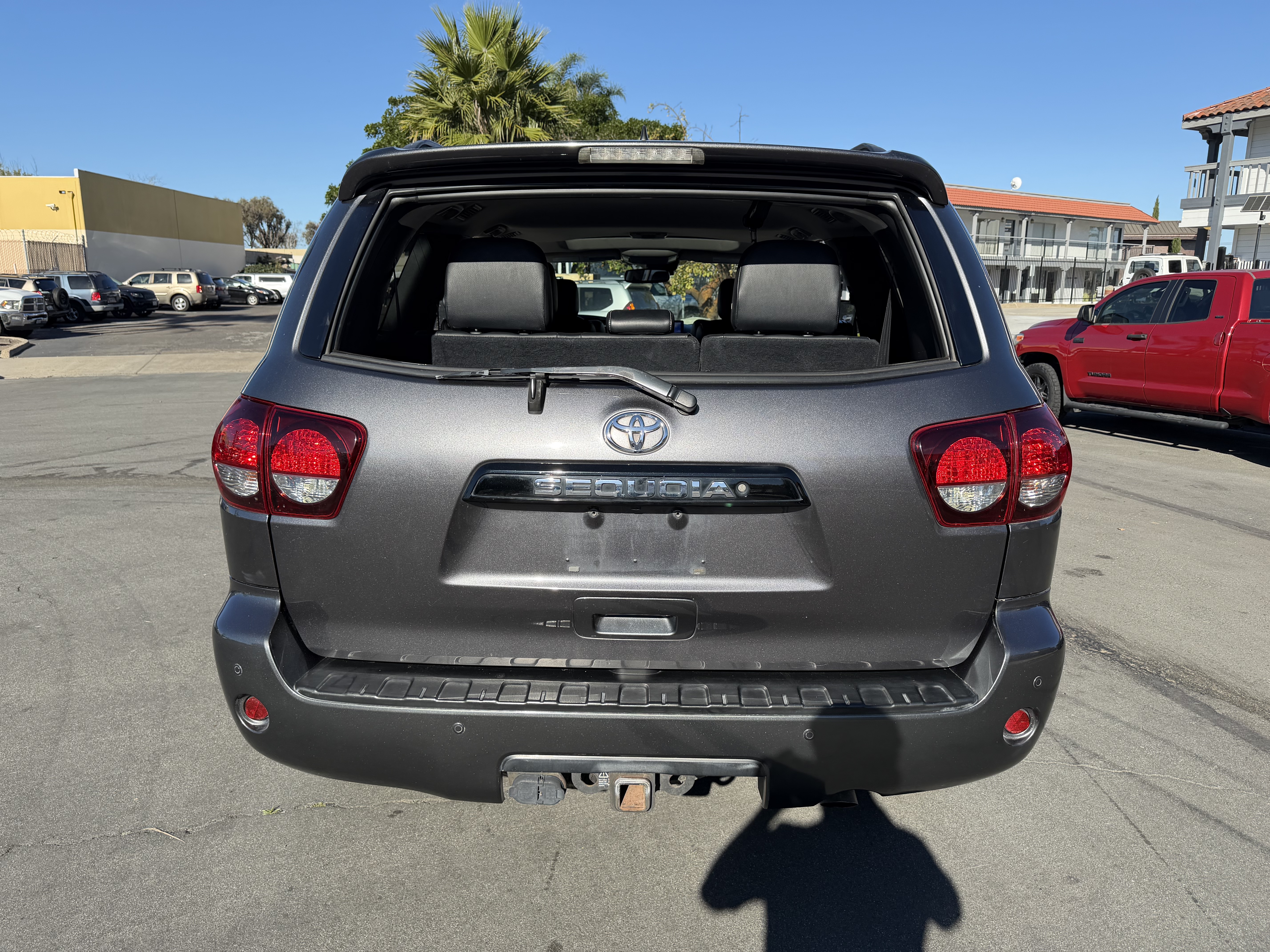 Used 2018 Toyota Sequoia TRD Sport AWD/4WD image 4