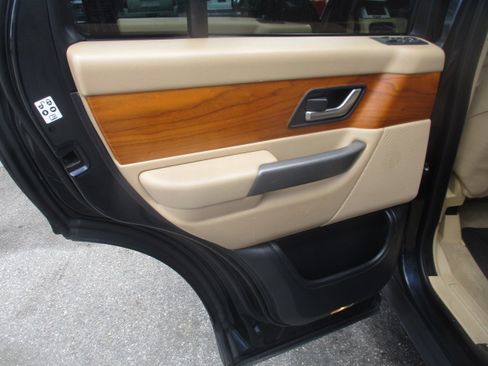 Used 2008 Land Rover Range Rover Sport HSE image 13