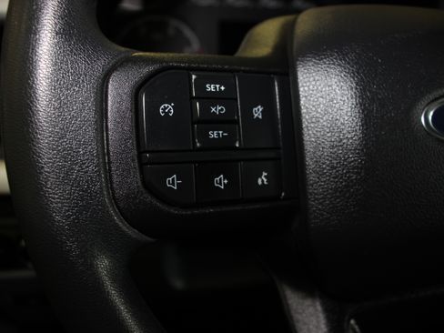 Used 2024 Ford F350 4x4 Crew Cab DRW Super Duty image 31