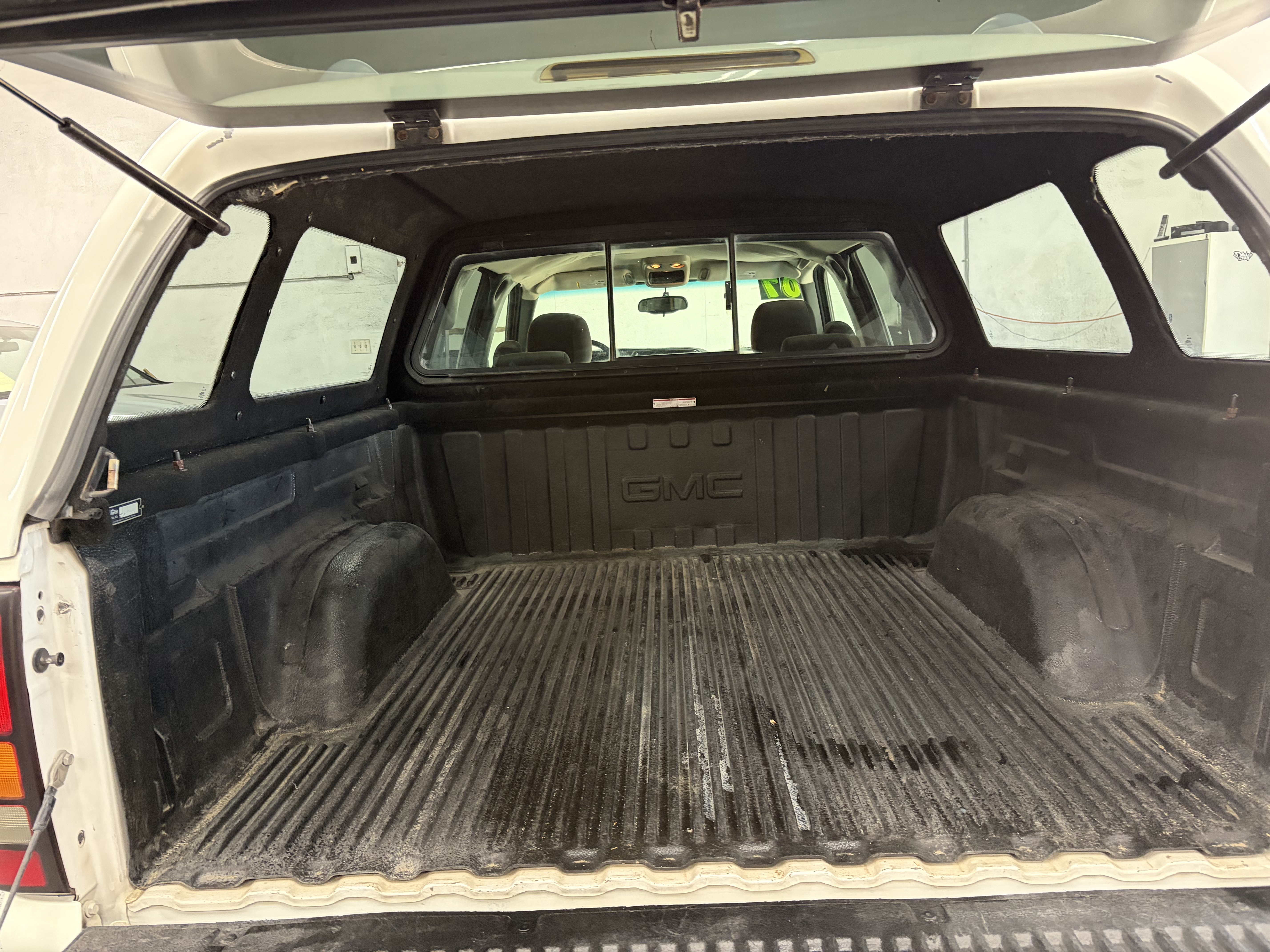 Used 2007 GMC Sierra 1500 2WD Crew Cab image 14