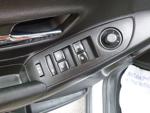 Used 2019 Chevrolet Trax LT image 13