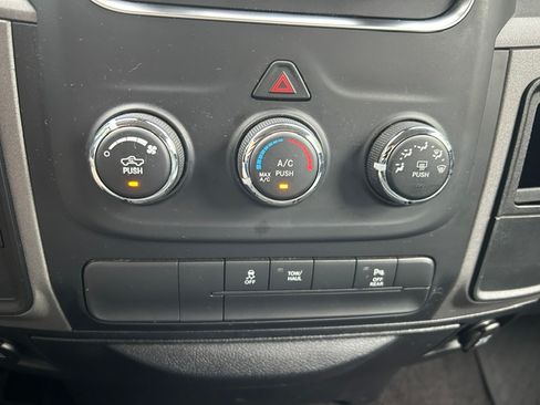 Used 2016 RAM 2500 4x4 Crew Cab ST image 51