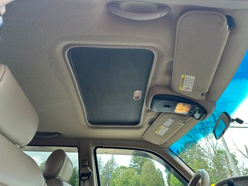 Used 2002 Ford Explorer Sport Trac image 15