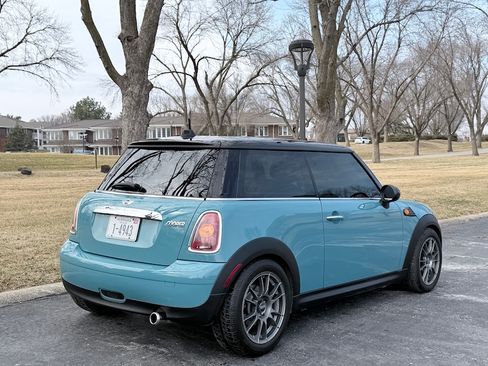 Used 2010 MINI Cooper image 7