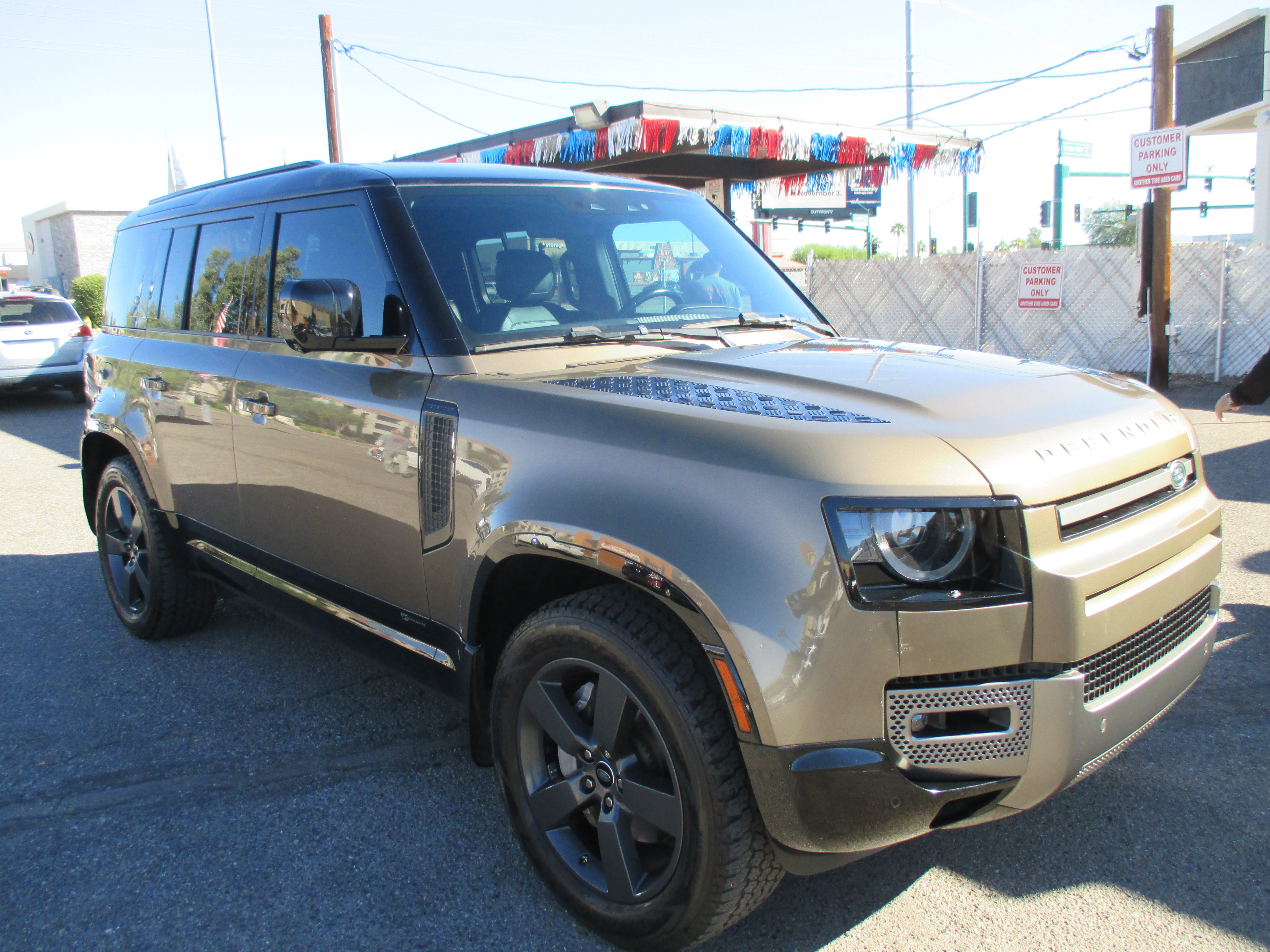 Used 2021 Land Rover Defender 110 X-Dynamic HSE AWD/4WD image 19