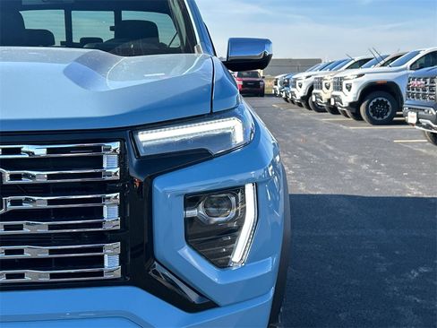 New 2026 GMC Canyon Denali image 10