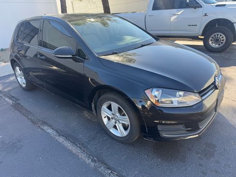 Used 2015 Volkswagen Golf TDI S image 2