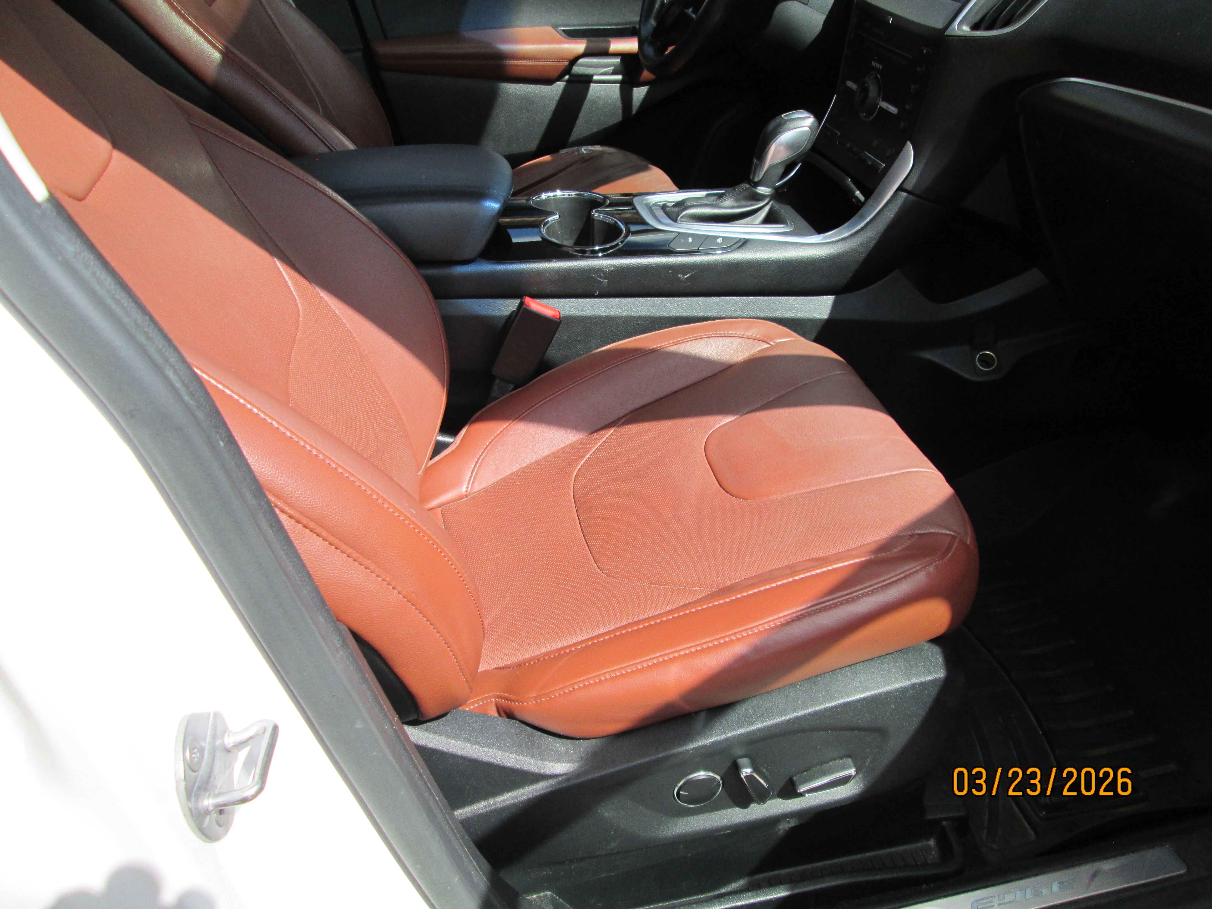 Used 2016 Ford Edge Titanium AWD/4WD image 8