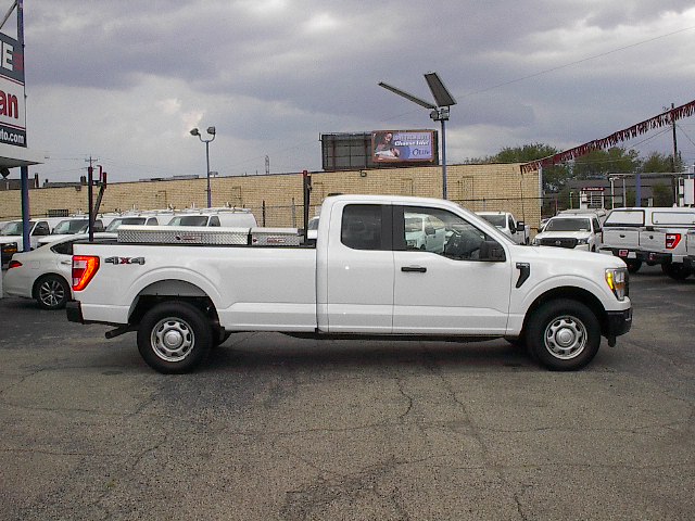 Used 2022 Ford F150 XL AWD/4WD image 3