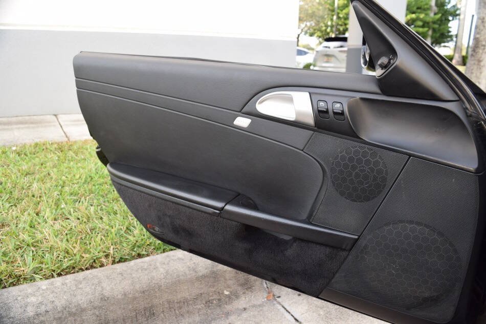 Used 2006 Porsche Boxster RWD image 70