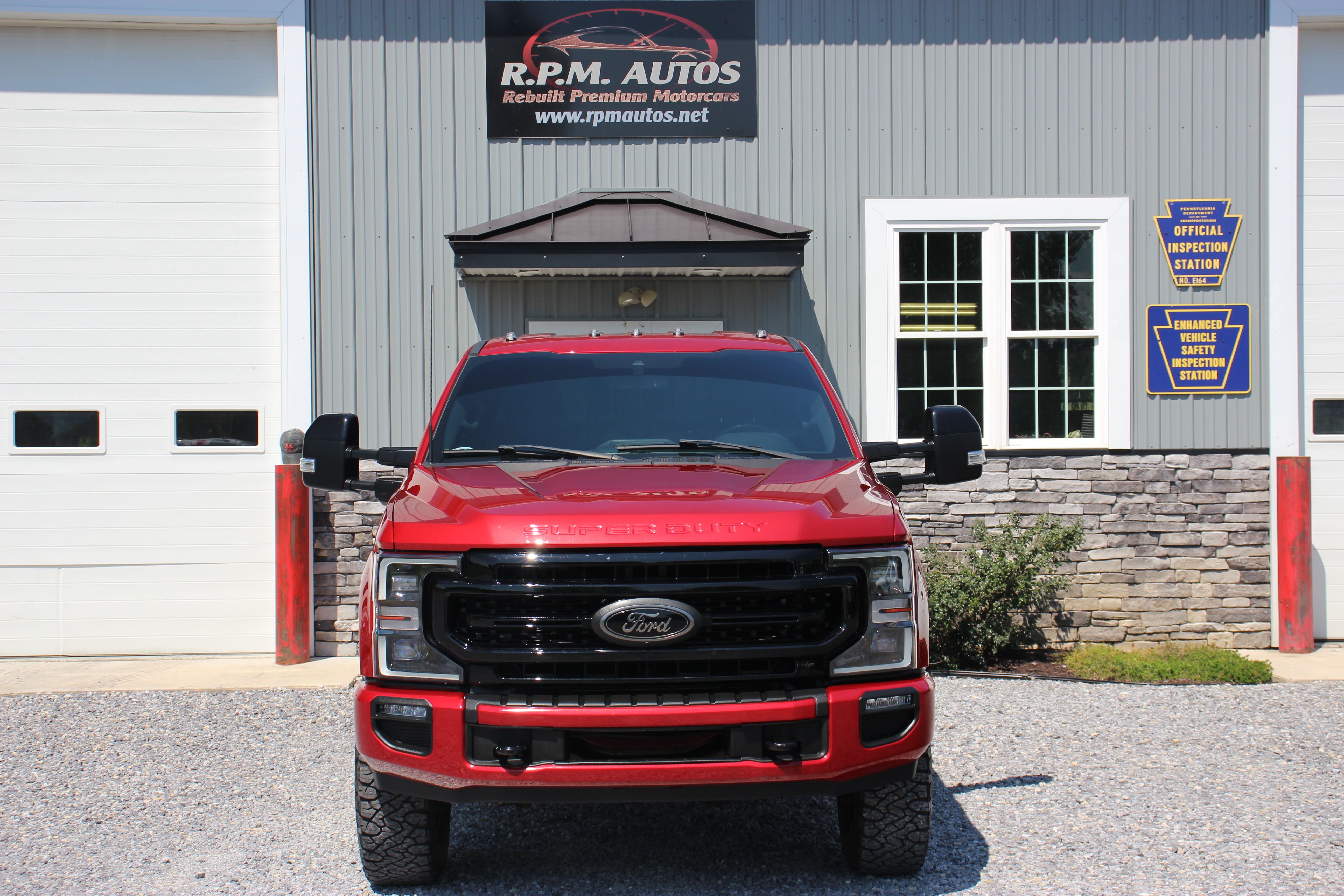 Used 2022 Ford F250 4x4 Crew Cab Super Duty image 2