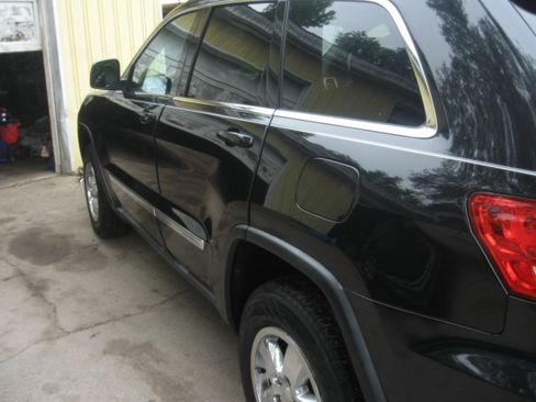Used 2012 Jeep Grand Cherokee 4WD Laredo image 6