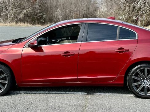 Used 2015 Volvo S60 T6 FWD image 16