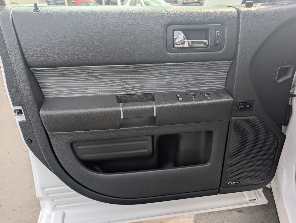 Used 2019 Ford Flex AWD Limited image 16
