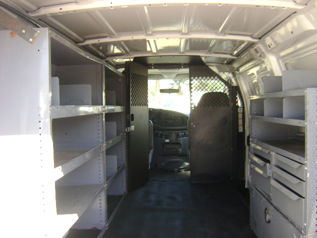 Used 2008 Ford E-350 and Econoline 350 Super Duty RWD image 9