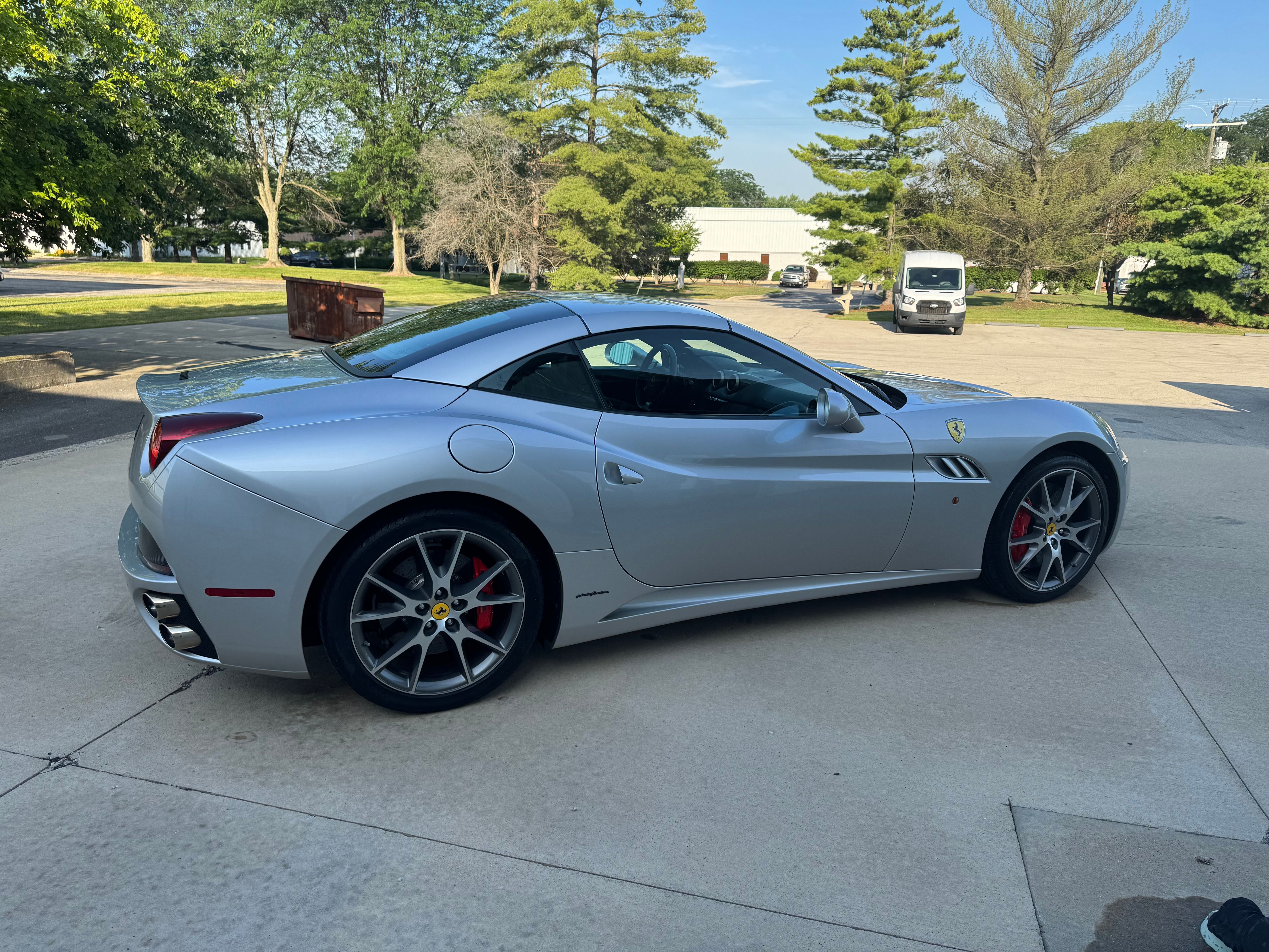 Used 2012 Ferrari California RWD image 13