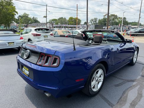 Used 2014 Ford Mustang Convertible RWD image 24