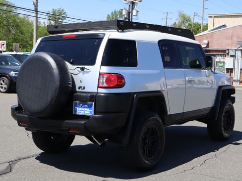 Used 2008 Toyota FJ Cruiser image 8