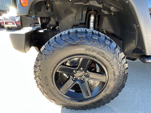 Used 2016 Jeep Wrangler Sport AWD/4WD image 22