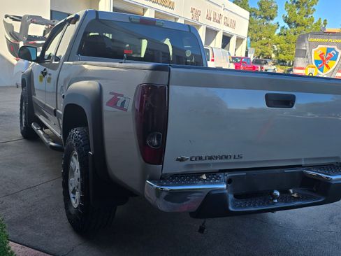 Used 2004 Chevrolet Colorado Z71 image 13