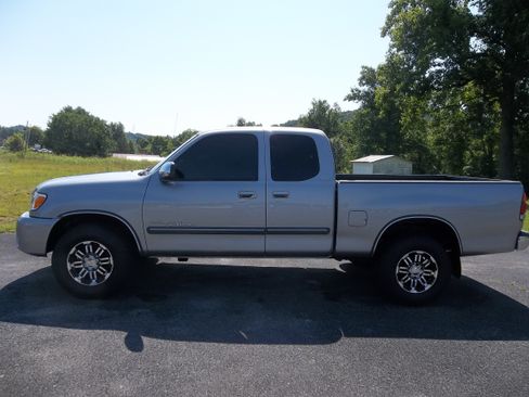 Used 2005 Toyota Tundra 4x4 Access Cab SR5 image 4