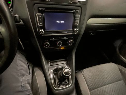 Used 2013 Volkswagen Golf TDI image 15