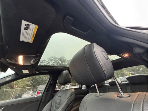 Used 2018 Mercedes-Benz S 560 S 560 Sedan 4D image 36