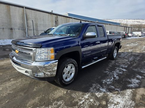 Used 2013 Chevrolet Silverado 1500 LT Z71 image 2