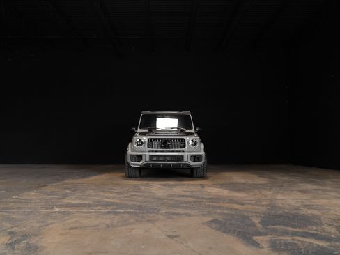 Used 2025 Mercedes-Benz G 63 AMG AMG G 63 image 2