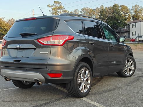 Used 2016 Ford Escape SE image 4