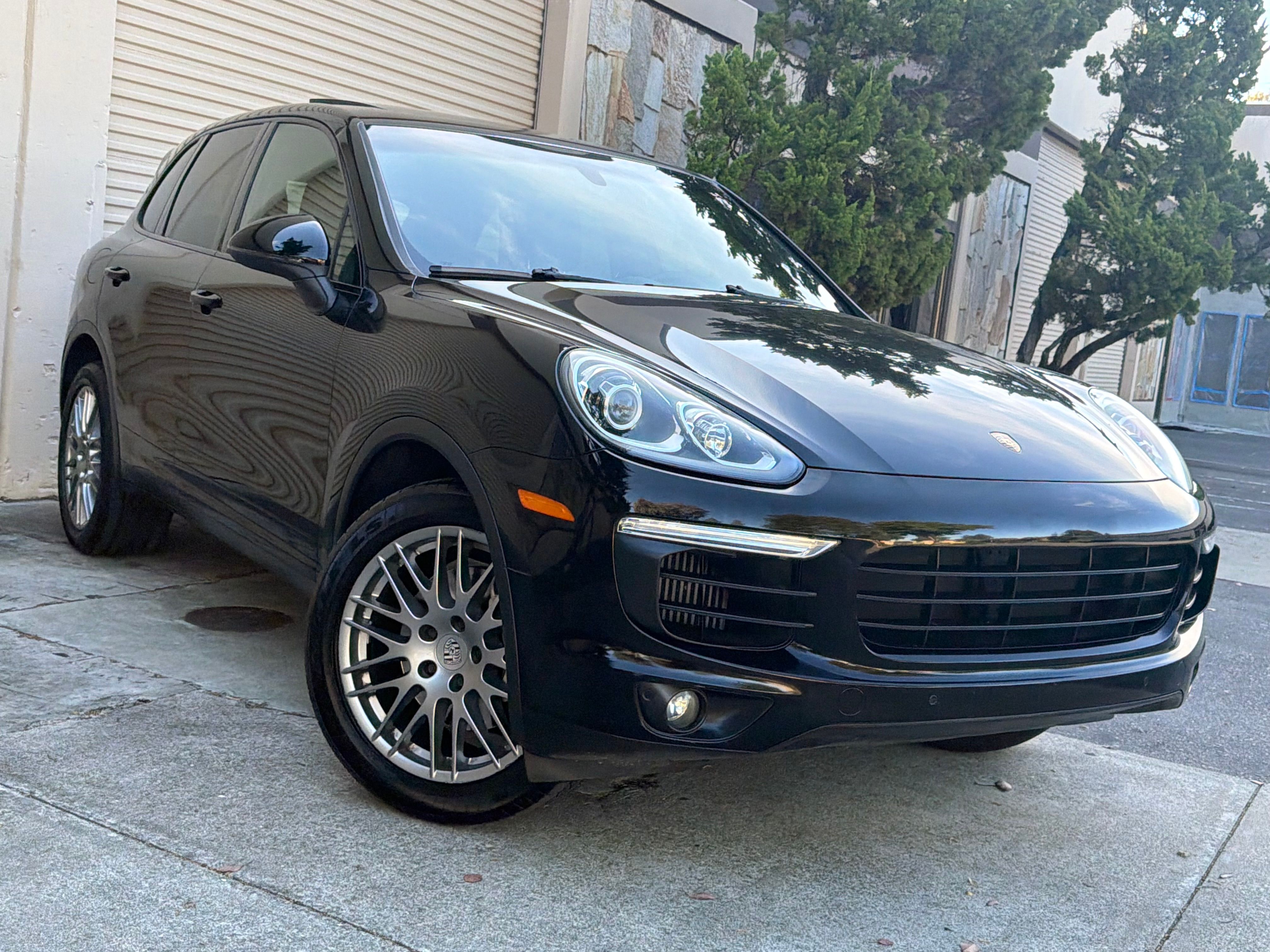 Used 2018 Porsche Cayenne S AWD/4WD image 1
