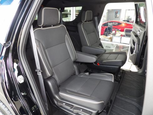 Used 2023 Chevrolet Tahoe 2WD Premier image 28