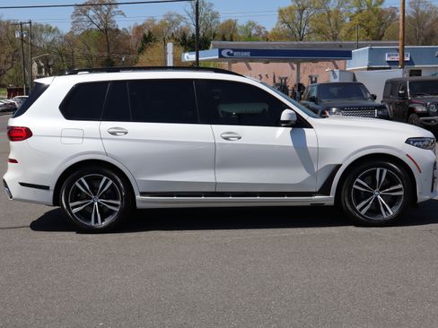 Used 2020 BMW X7 xDrive40i w/ M-Sport Package image 9