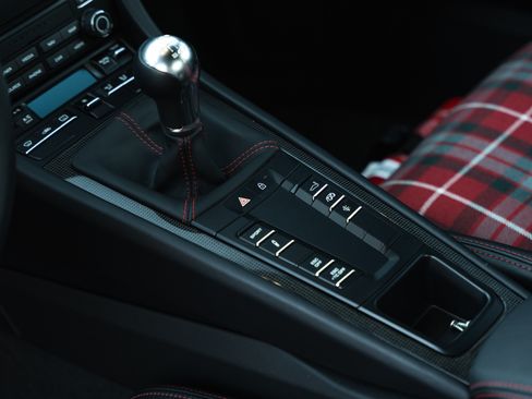 Used 2019 Porsche 911 GT3 Touring image 40