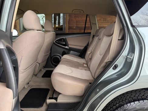 Used 2008 Toyota RAV4 image 15