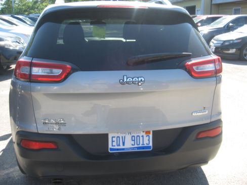 Used 2014 Jeep Cherokee Latitude image 5