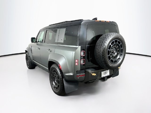 Used 2025 Land Rover Defender 110 OCTA AWD/4WD image 7