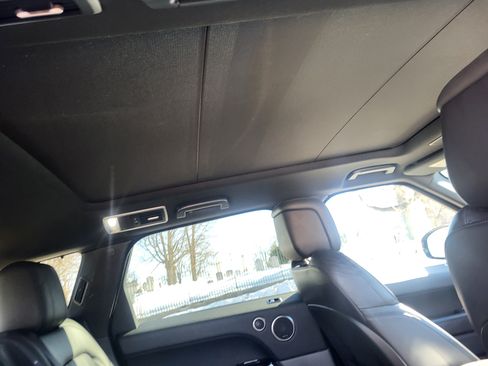 Used 2022 Land Rover Range Rover Sport HSE Silver Edition image 20