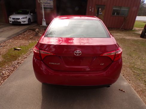 Used 2017 Toyota Corolla LE image 5