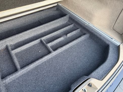 Used 2009 Volvo V70 UNAVAIL FWD image 30
