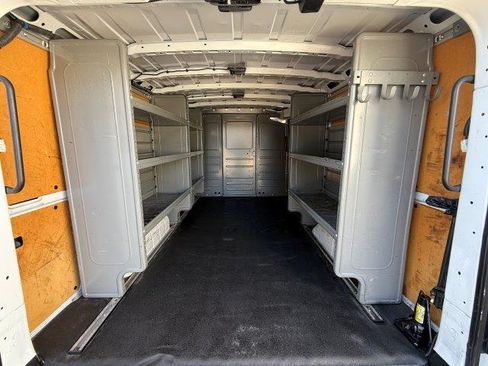 Used 2020 Nissan NV 2500 S image 9