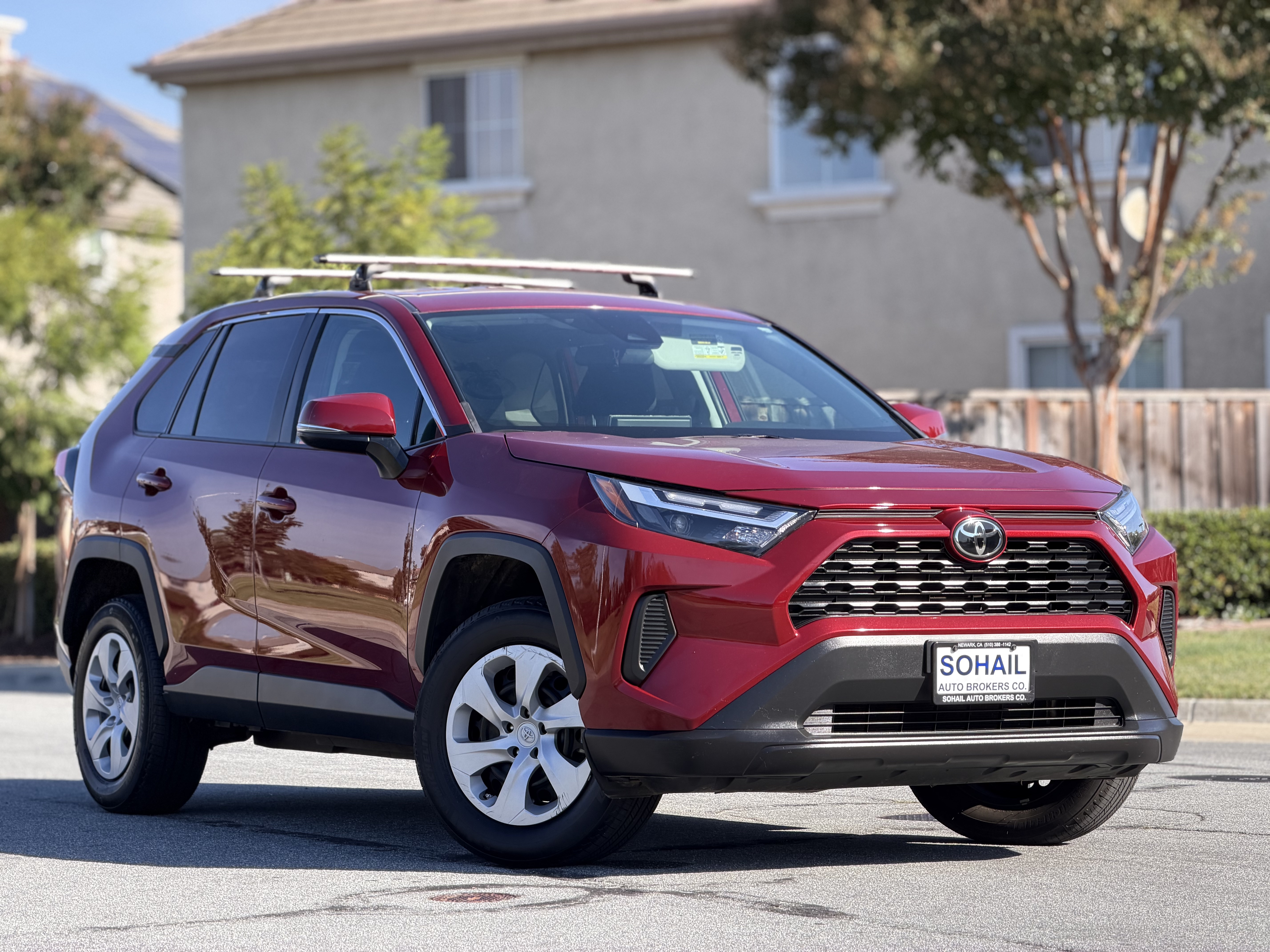 Used 2023 Toyota RAV4 AWD LE image 6
